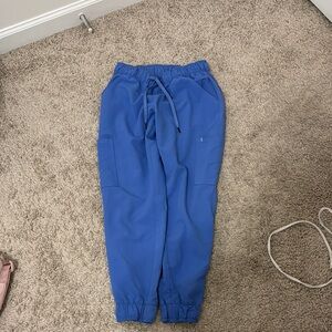 Women’s scrub joggers used Jannuu size small petite